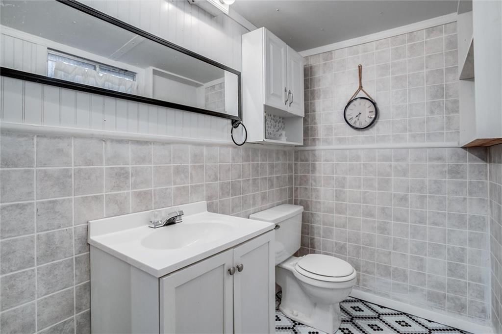 1022 Village Court — photo 23