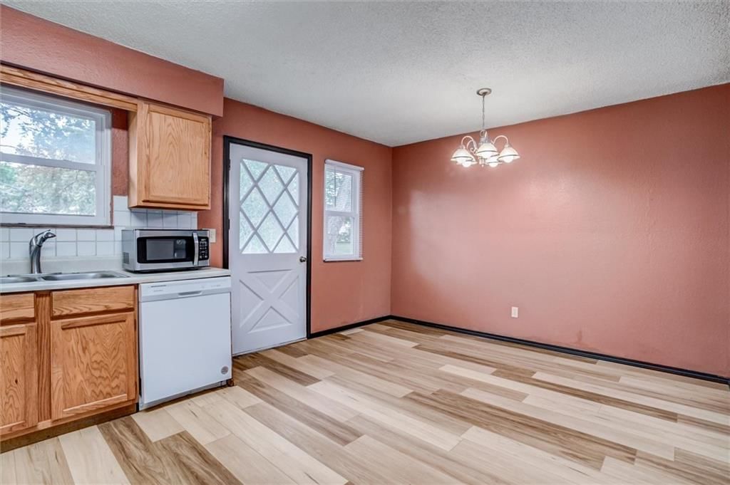 1022 Village Court — photo 9