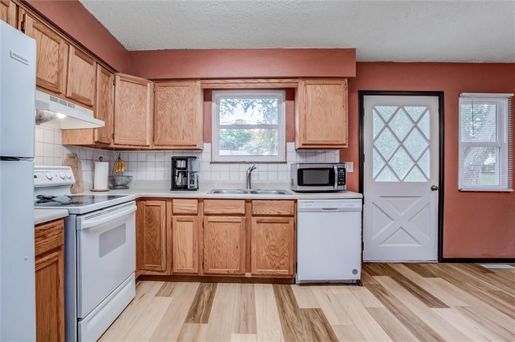 1022 Village Court — photo 10