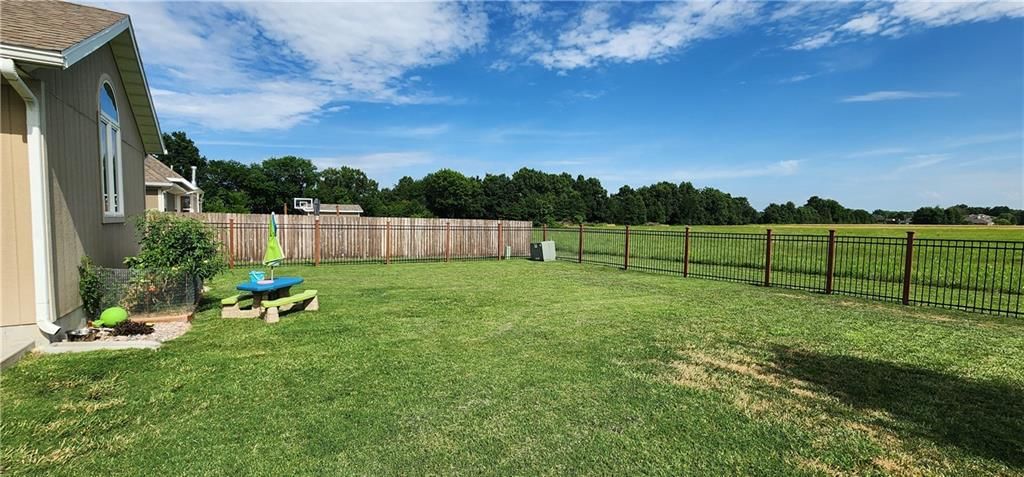 1302 Mill Road — photo 37