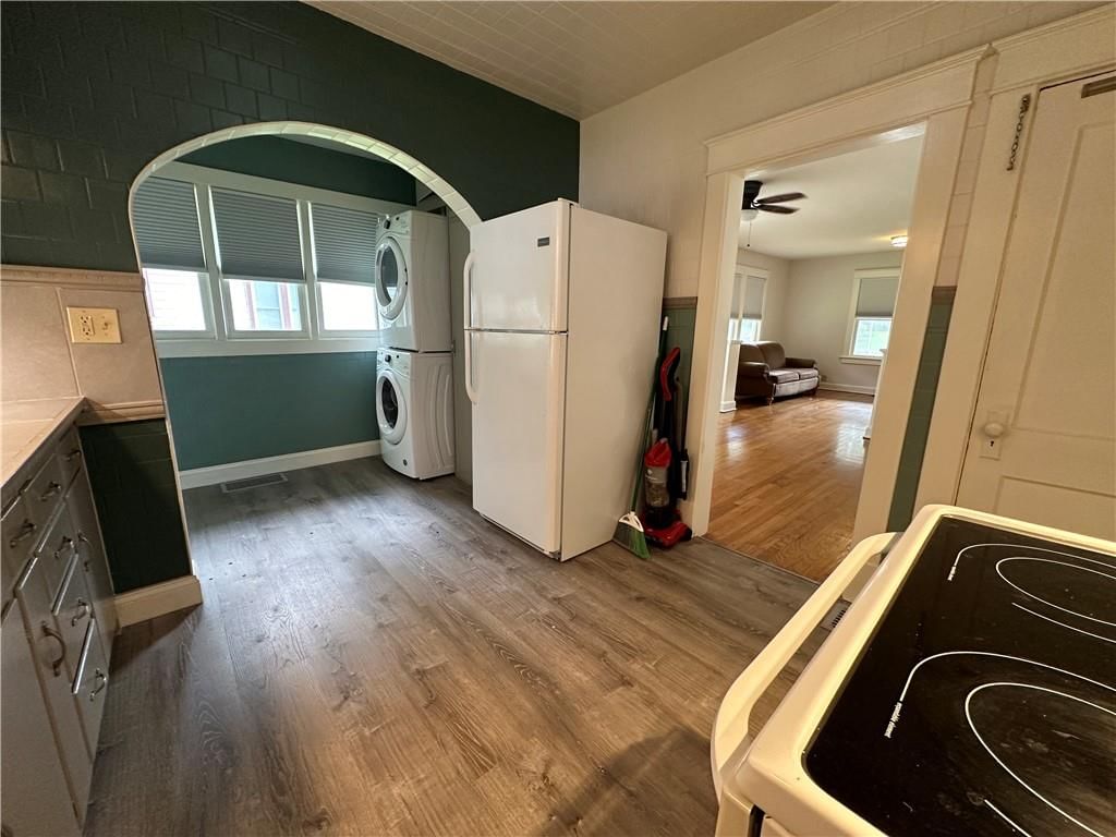 709 N Delaware Street — photo 11