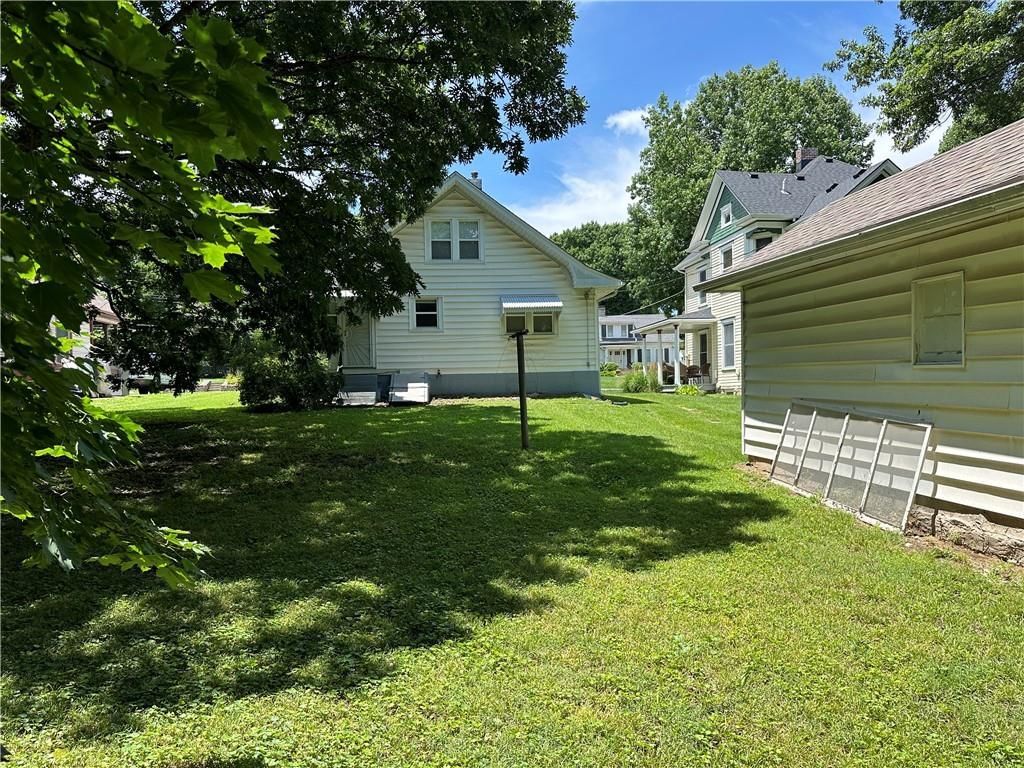 709 N Delaware Street — photo 17
