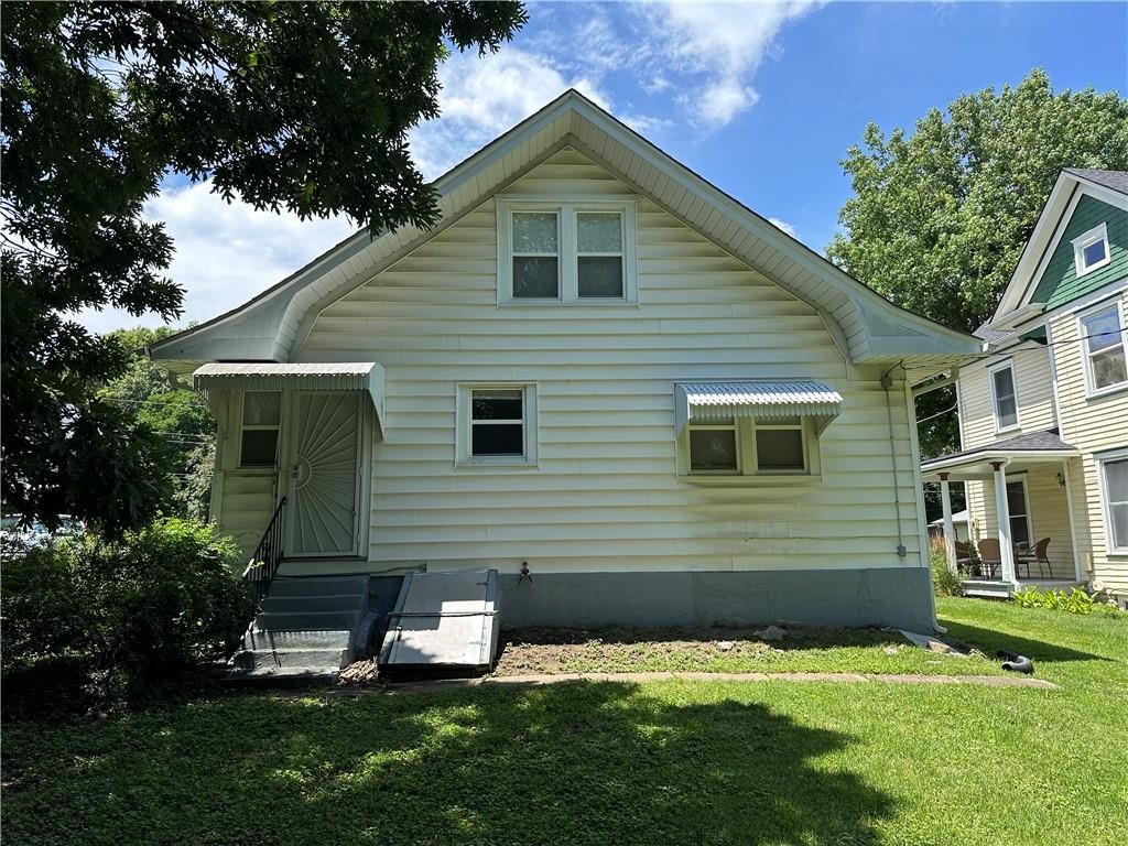 709 N Delaware Street — photo 18
