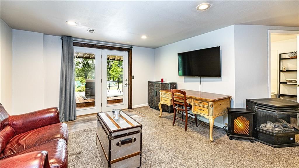 7605 Harry Truman Drive — photo 25