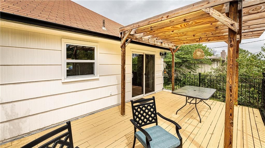 7605 Harry Truman Drive — photo 44