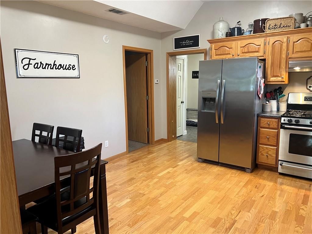 205 S Washington Street — photo 4