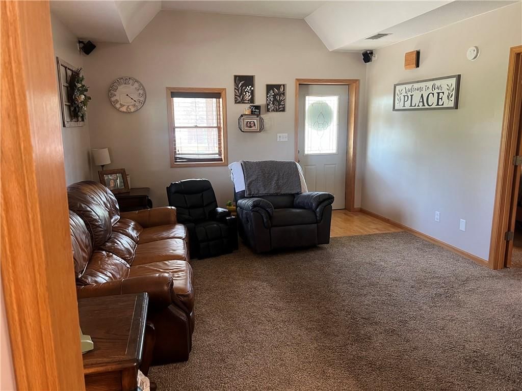 205 S Washington Street — photo 10