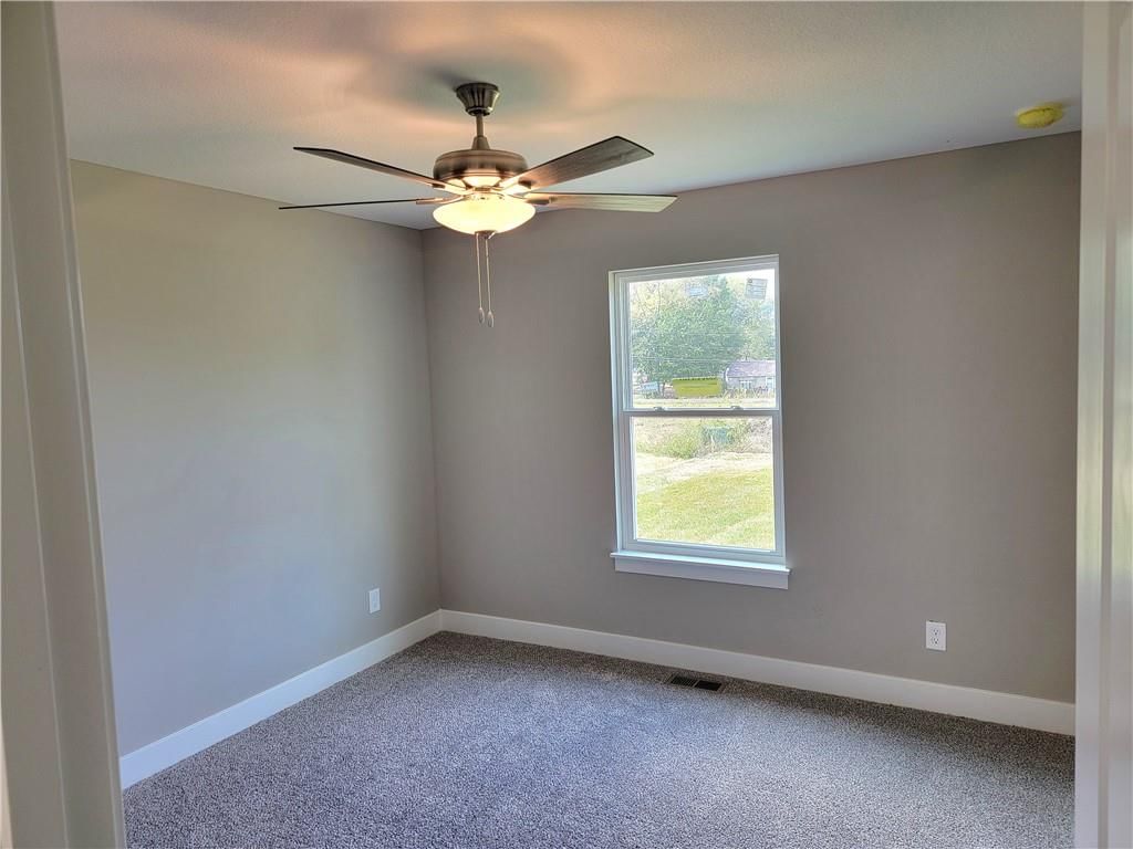 309 N Jackson Street — photo 16