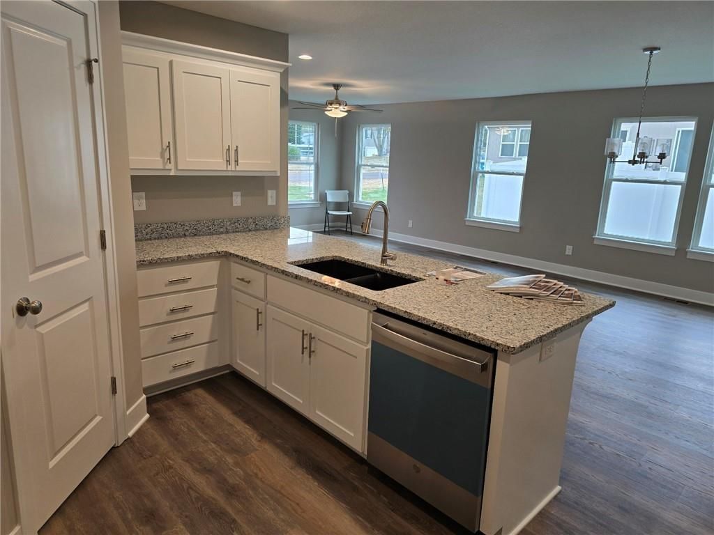 309 N Jackson Street — photo 7
