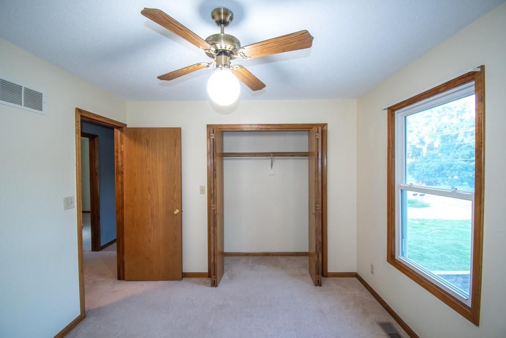 405 N Institute Street — photo 15