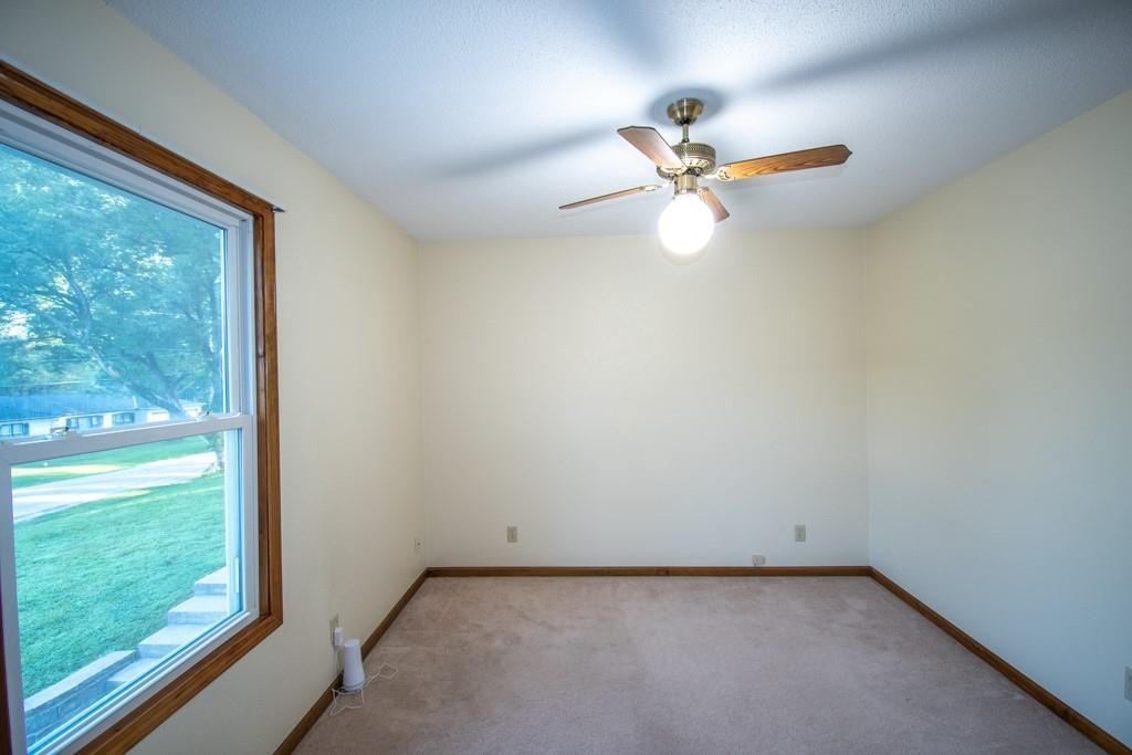 405 N Institute Street — photo 16