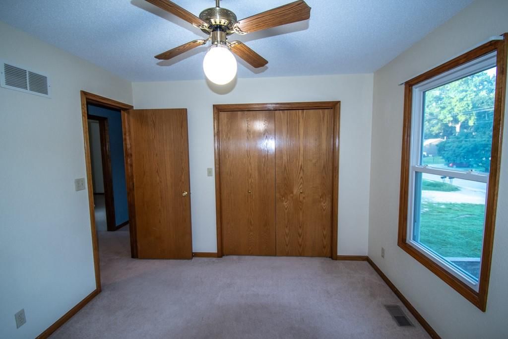 405 N Institute Street — photo 17