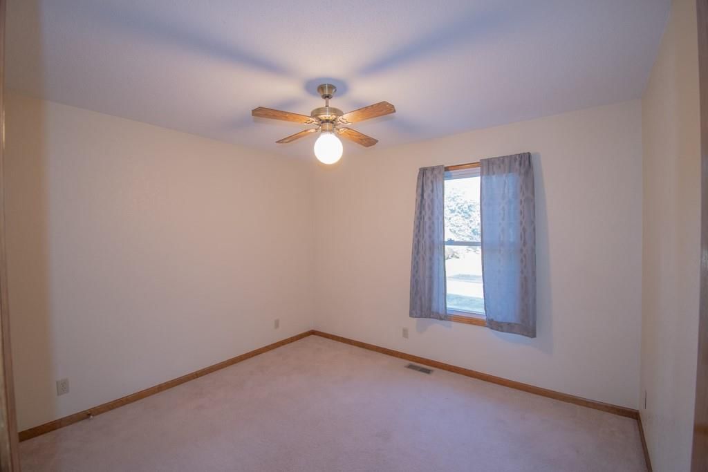 405 N Institute Street — photo 20