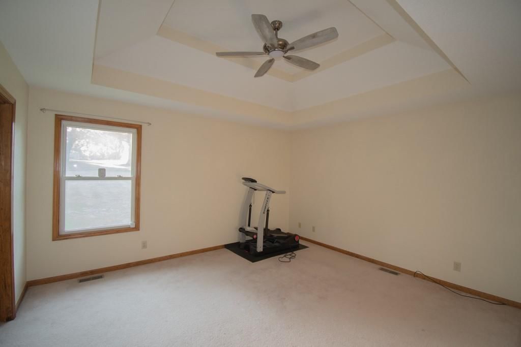 405 N Institute Street — photo 22