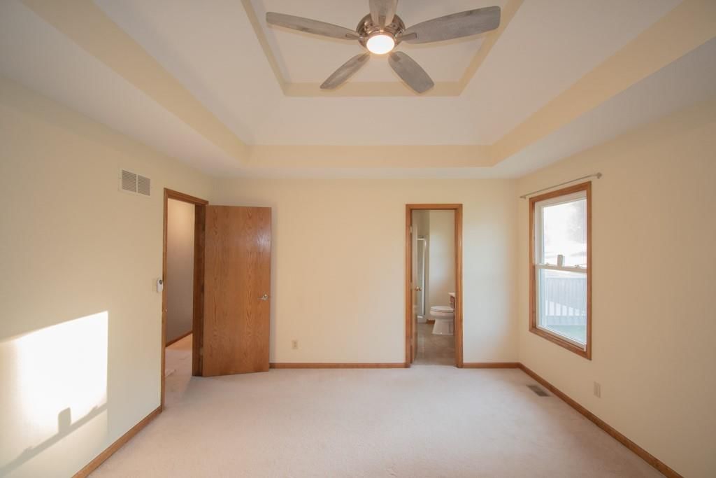 405 N Institute Street — photo 23