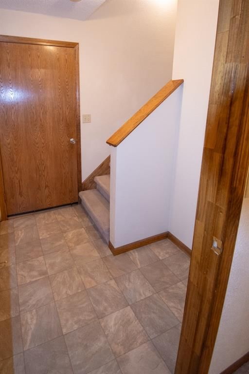 405 N Institute Street — photo 27
