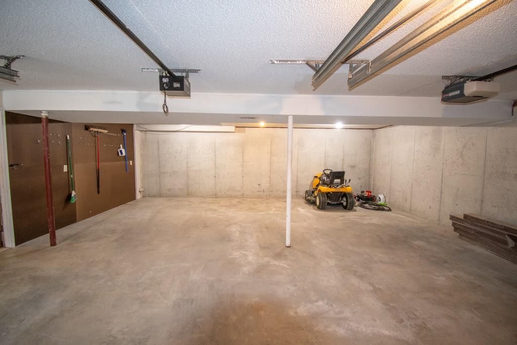 405 N Institute Street — photo 33