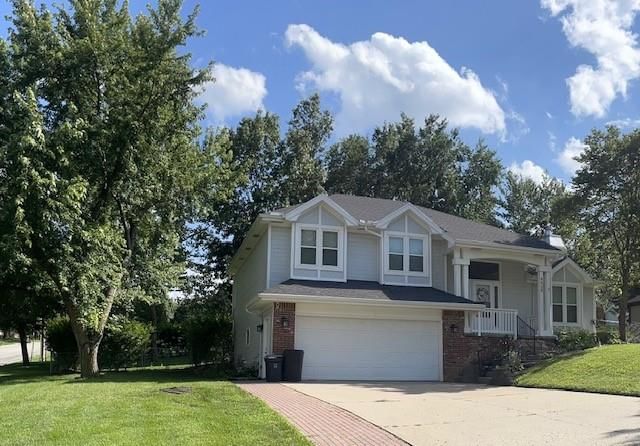 4406 Maple Tree Court — photo 2