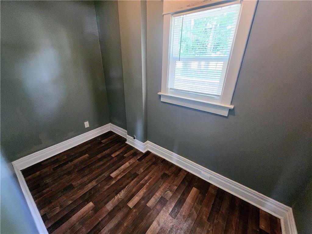 306 W 39TH Terrace — photo 11