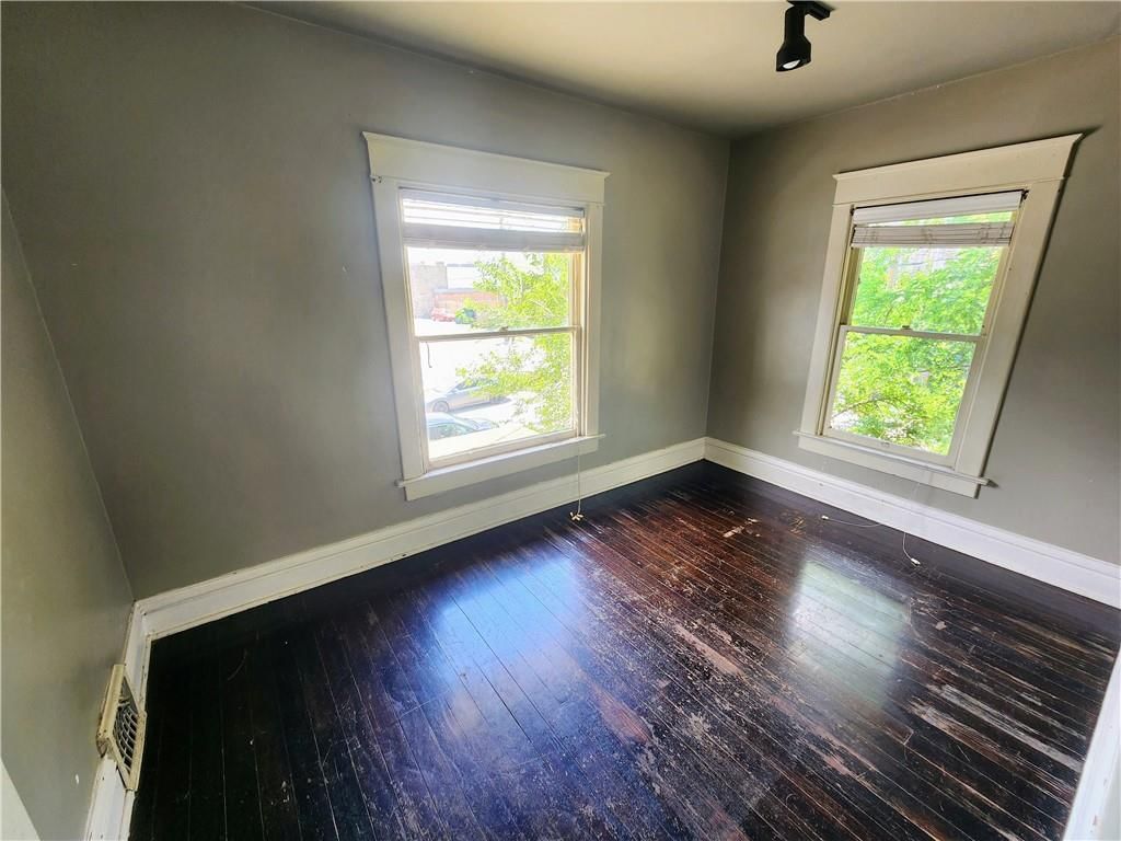 306 W 39TH Terrace — photo 21