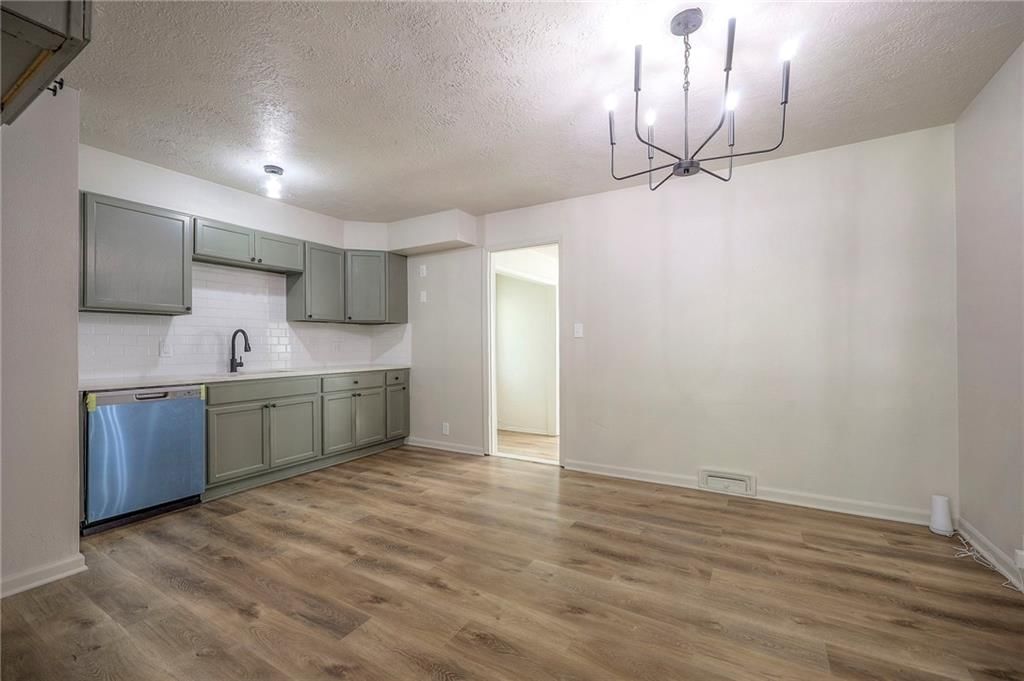 7713 E 113TH Street — photo 12