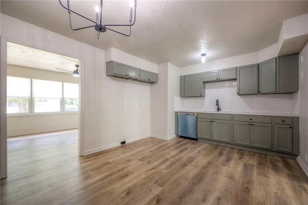 7713 E 113TH Street — photo 10