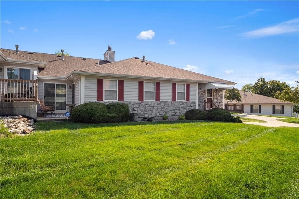 220 E Partridge Street — photo 2