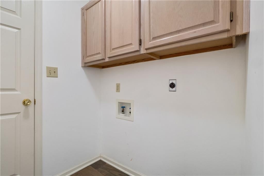 220 E Partridge Street — photo 13