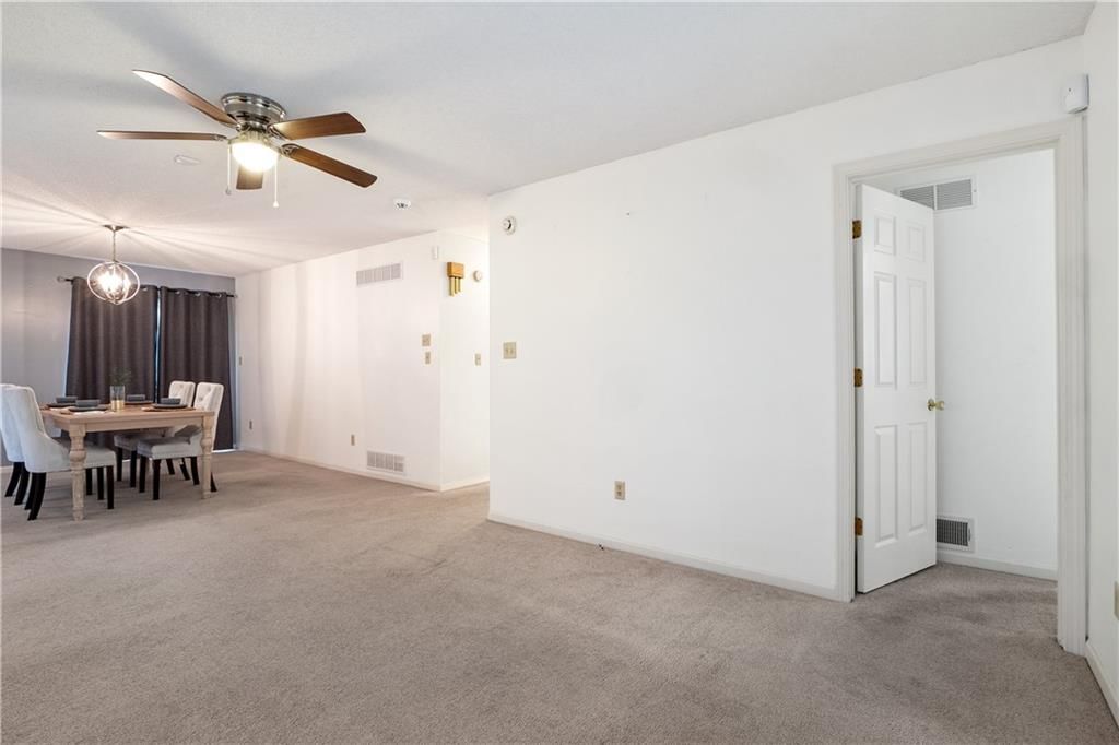 220 E Partridge Street — photo 6