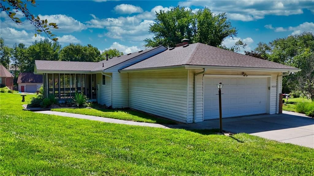 18315 Pleasant View Drive — photo 17