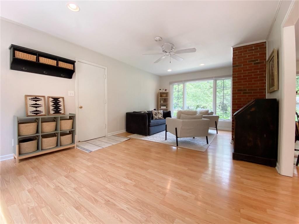 9808 Belinder Road — photo 13