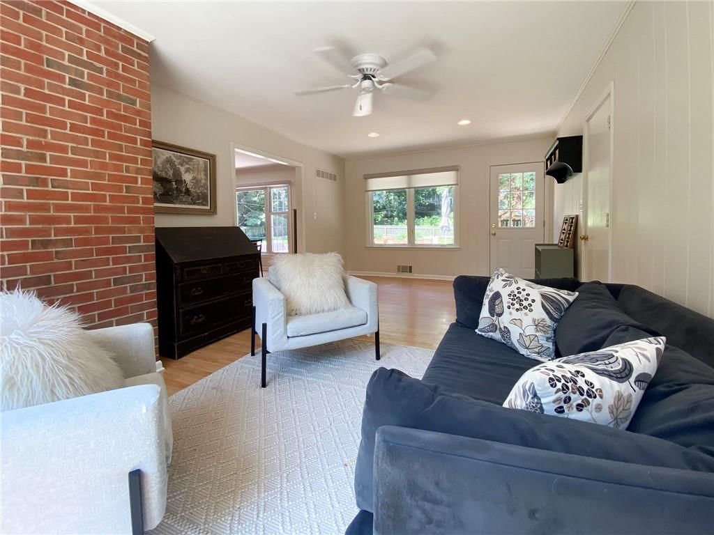 9808 Belinder Road — photo 15