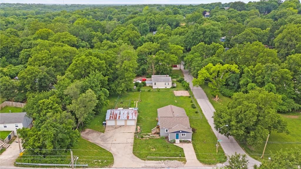 7502 James A Reed Road — photo 32
