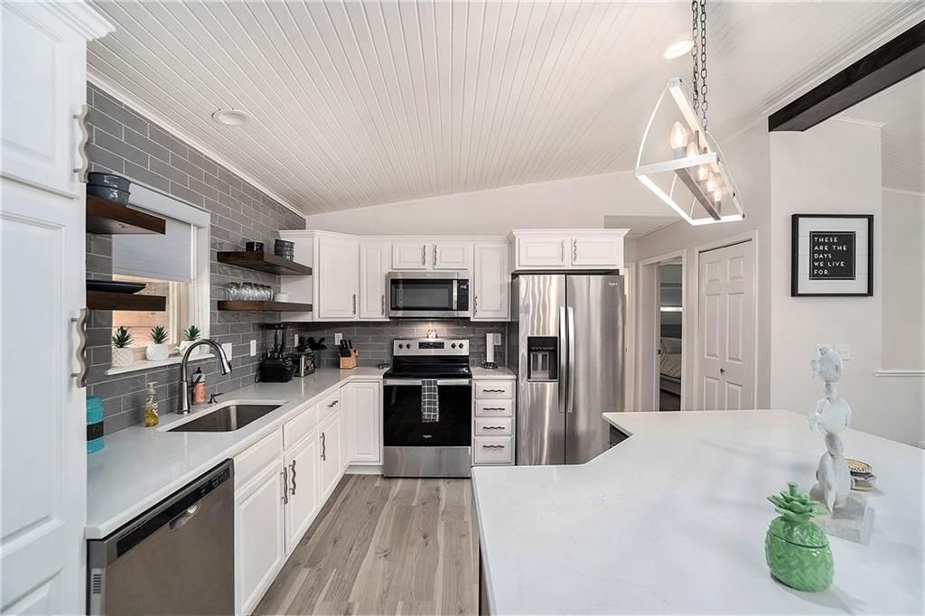205 W Sugar Lake Drive — photo 13