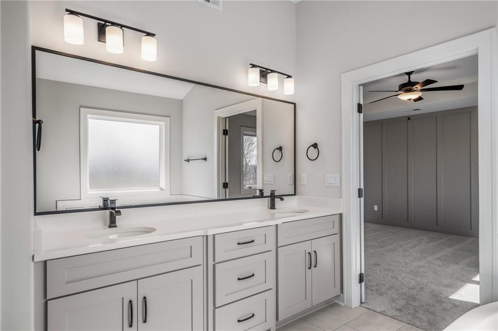 14228 S Houston Street — photo 34
