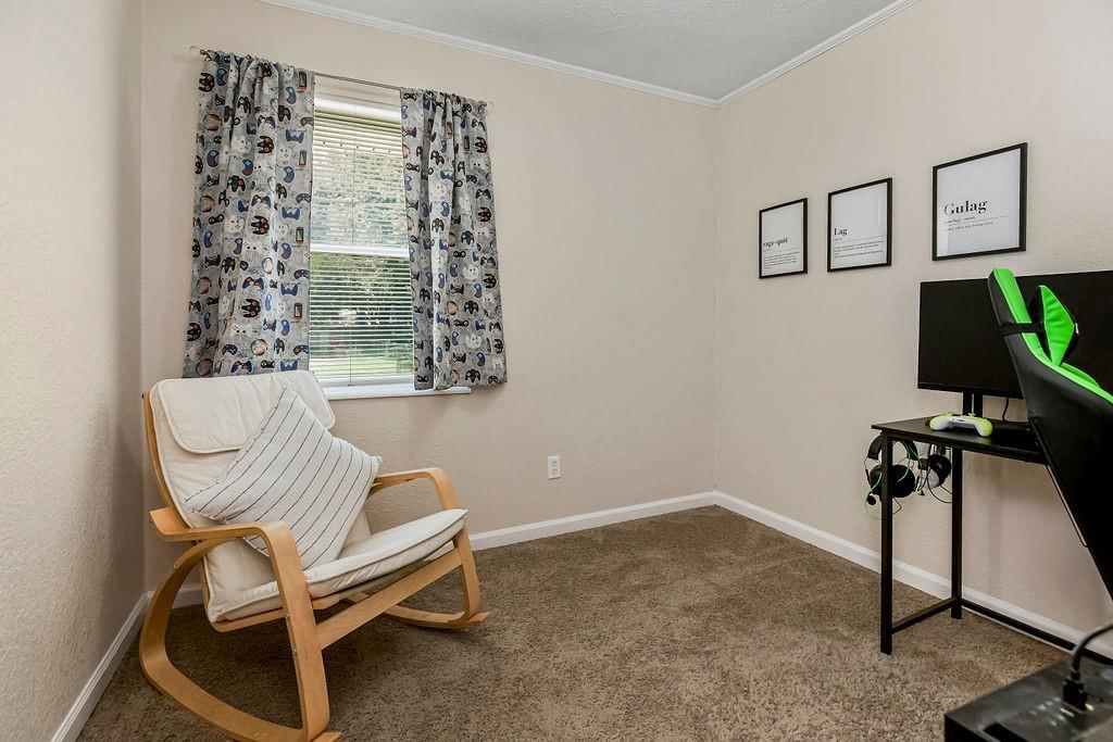 208 SE 21st Street — photo 7