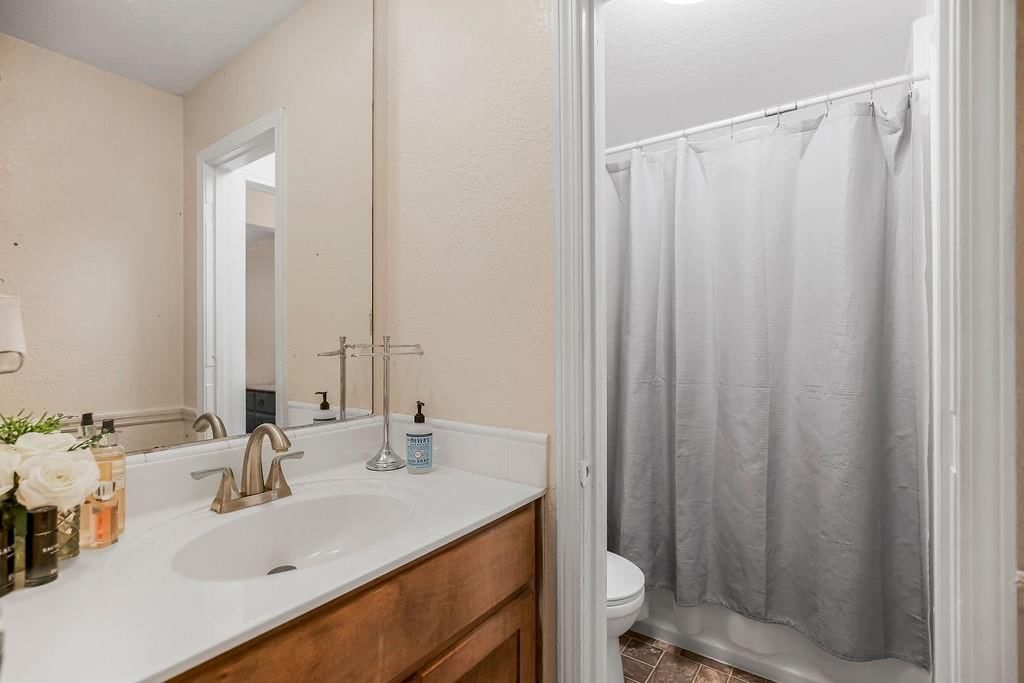 208 SE 21st Street — photo 9