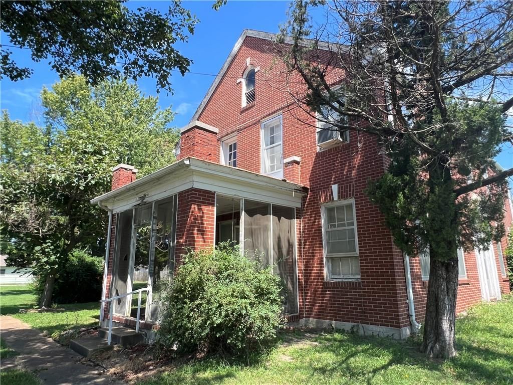412 N Katy Avenue — photo 6