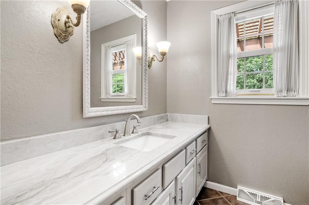 3604 Shady Lane Drive — photo 17