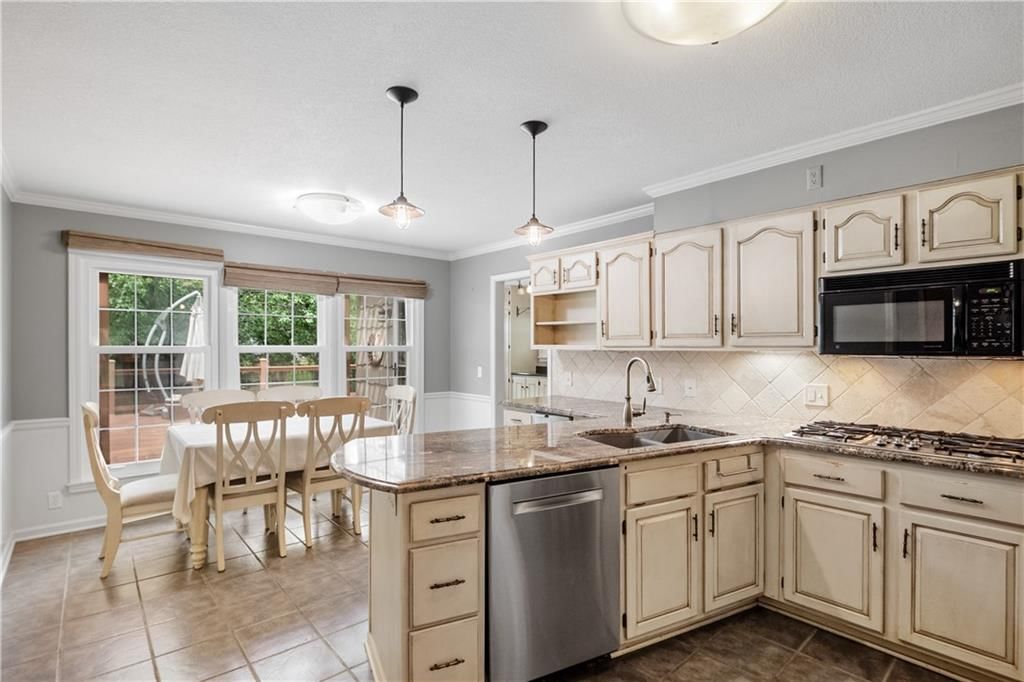 3604 Shady Lane Drive — photo 10