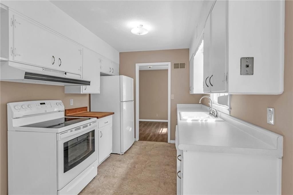 6816 N Baltimore Avenue — photo 6