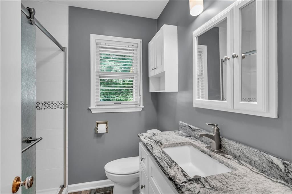 6816 N Baltimore Avenue — photo 8