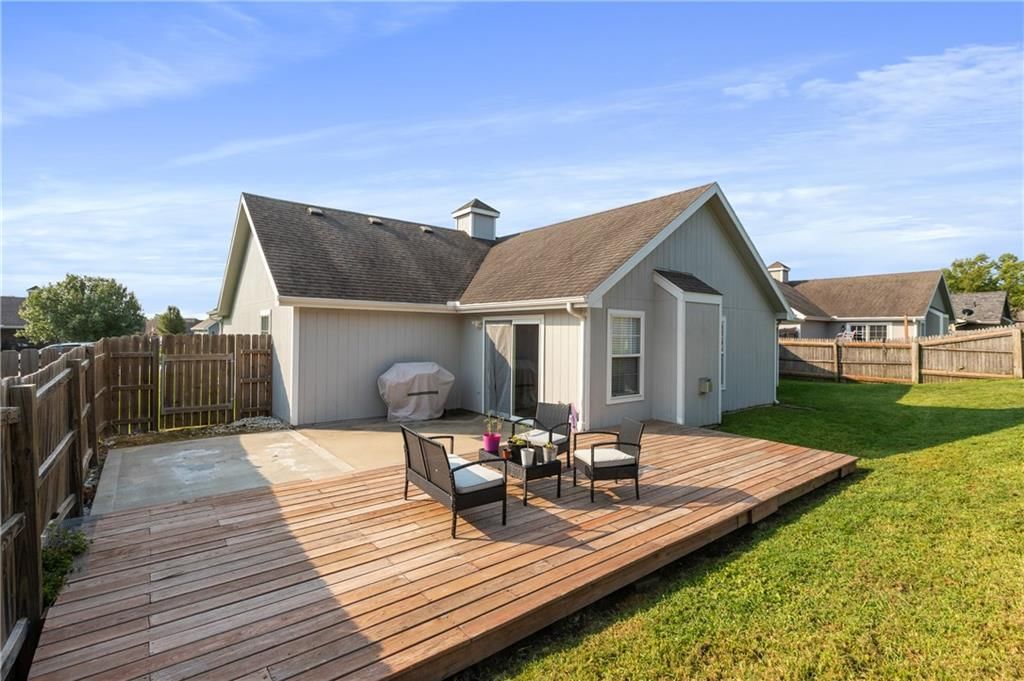 2201 E Willow Point Circle — photo 22