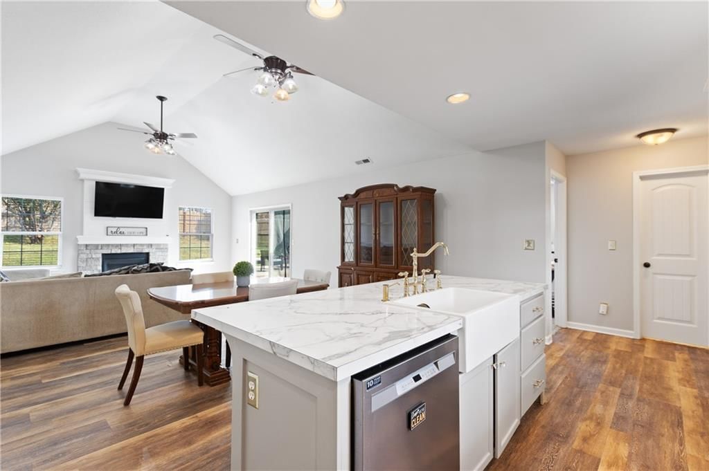 2201 E Willow Point Circle — photo 7