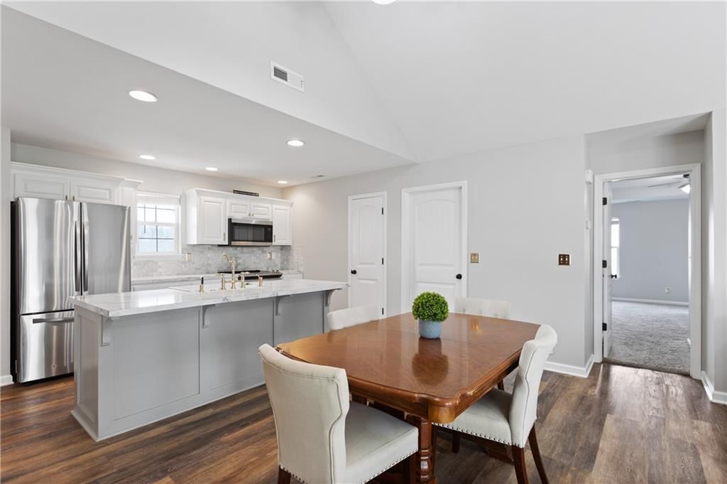 2201 E Willow Point Circle — photo 8