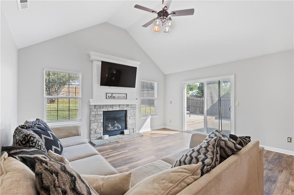 2201 E Willow Point Circle — photo 10