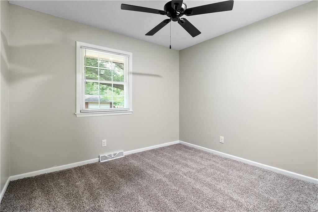 12911 Smalley Avenue — photo 23