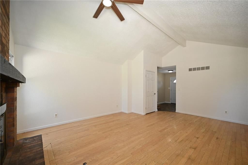 2200 NW 84th Terrace — photo 12
