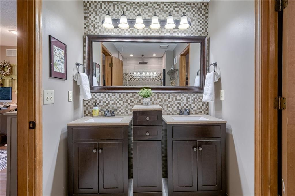 1023 Jackson Drive — photo 16