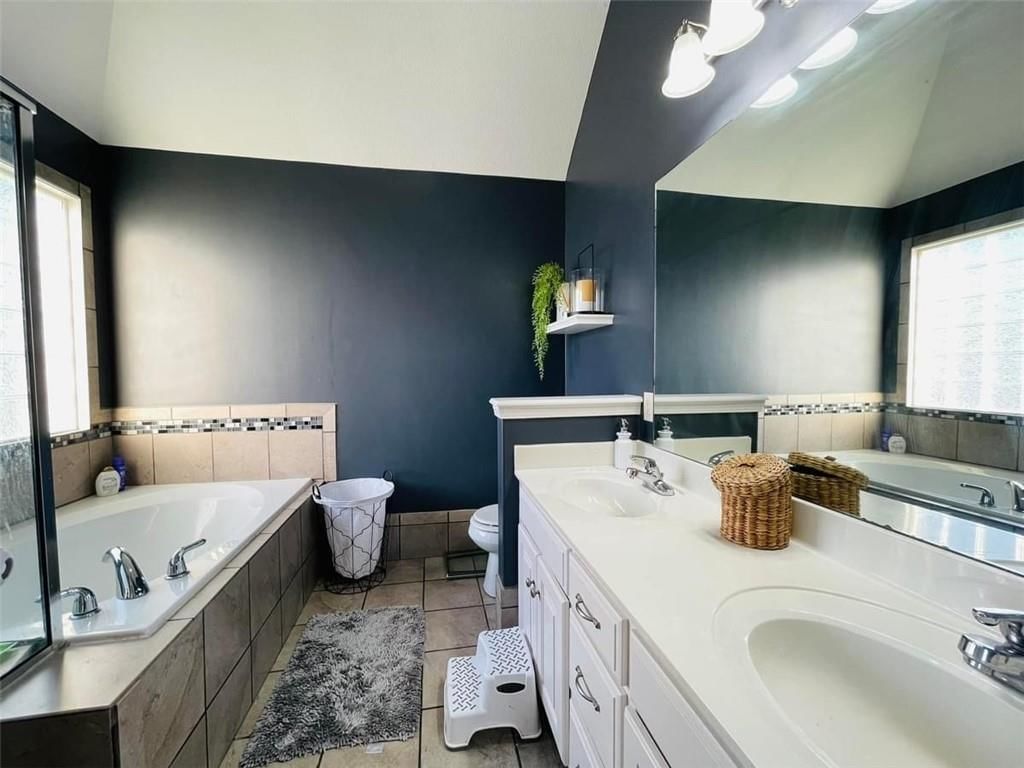 908 Hemlock Street — photo 14